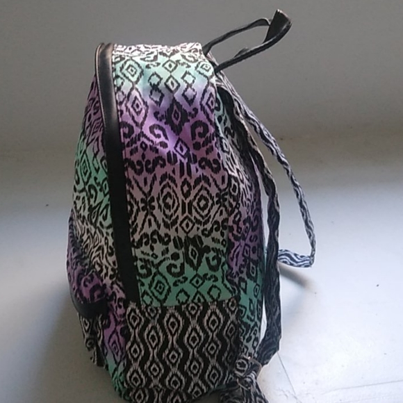 Claire's mini backpack - Picture 4 of 8